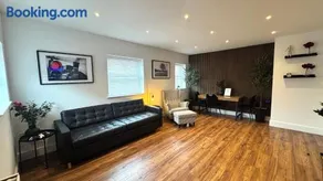 Modern 2 Bedroom Apartment near Crosby Beach & Liverpool - Image 3