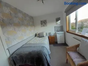 Elderslie Guest House - Image 3