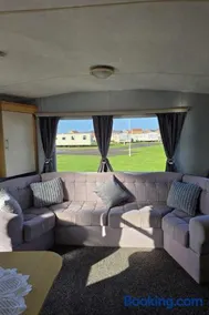 A13 THE CHASE 8 Berth Caravan - Image 3