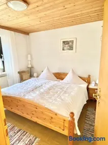 Meraviglioso appartamento con terrazza, barbecue e giardino - Image 2