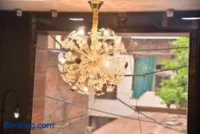 Radiant Inn - Image 3
