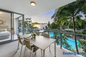 Spacious and Stylish 3BR Apartment in West End - Image 3