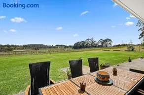 Exeter House Estate Vineyard Residence - Image 5