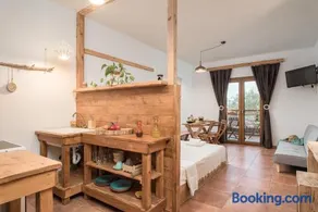 Althea Beachside Apartments - Image 4