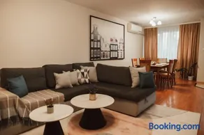 Apartment Rhea with Terrace & Parking - Image 1
