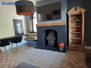 2 BDR House - Ideal for Short Breaks & Contractors - Image 3