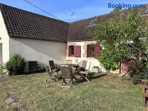 Gîte confortable proche Moulins avec jardin & poêle à bois - Image 4