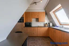 Casiola - Comfortable Apartment with Scenic Views - Image 5