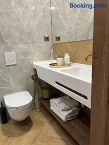 Four Sisters Luxury Rooms in Siauliai - Image 4