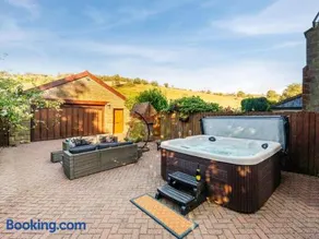 5 Bed in Keighley oc-88390 - Image 3