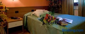 Hotel Ristorante Tre Leoni - Image 5