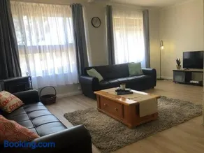 Heart of The Farm Country Cottage in Tallarook - Image 5