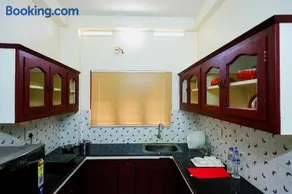 SKY 9 Airport Suites - Image 2