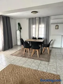 Tsina’s apartments - Image 4