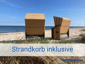 Böltser Hus Ferienwohnungen mit Strandkorb und Kamin 10 Gehminuten zum kurtaxefreien Sandstrand - Image 2