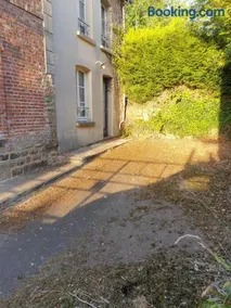 Saint Cyr du Bailleul - Maison - Image 2