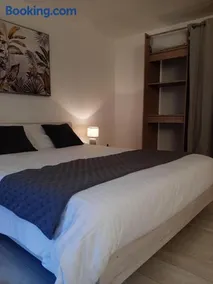Maison de campagne en pierre bleue-WIFI et parking - Image 4