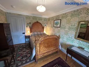 Glenaros Lodge - Image 3