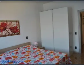 ROMANTICO APPARTAMENTO con meravigliosa vista lago - Image 3