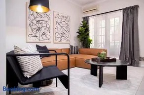 Stunning Northbridge Townhouse W Off St Parking - Image 1