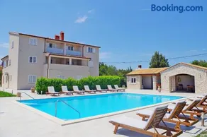 Holiday apartments in house Sanja - Image 1