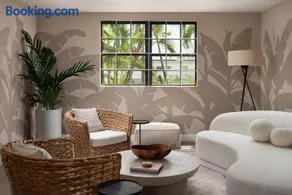 Luxe Retreat With Private Pool Near Beach - The June 3 bedroom - Image 4