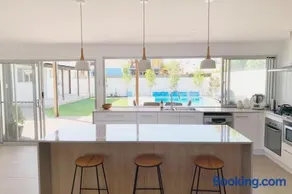 Family friendly beach house - Image 3
