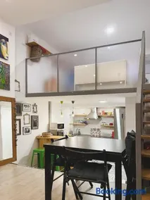 A very well-equipped apartment in Madrid - Image 1