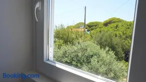Golden Cliff House - Image 2