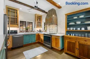Apeldoorn House - 25 min to downtown Asheville - Image 3