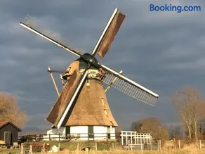 Mondriaanmolen, a real Windmill close to Amsterdam - Image 3