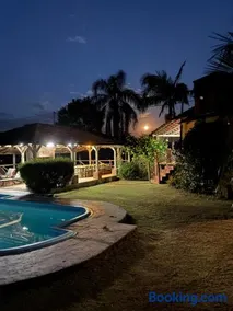 Casa de campo, familiar com piscina - Image 2