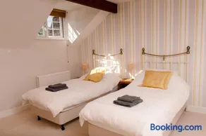 Cottage in Llangattock, Brecon Beacons - Image 3