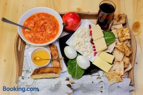Ashtarak Garden GuestHouse - Image 3