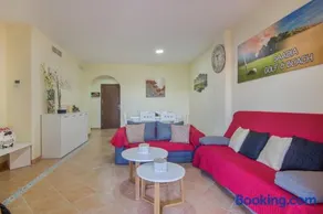 Saadia Golf - Image 5