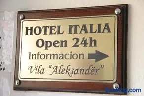 Hotel Italia - Image 2