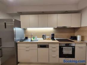 Apartman Green Ballad - Image 3