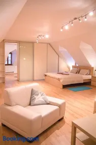 Old Town Apartment - Image 4