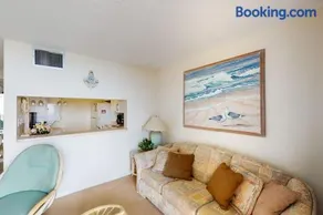Sea Colony 2nd floor condo with free WiFi shared tennis court & sauna with an ocean view - Image 4