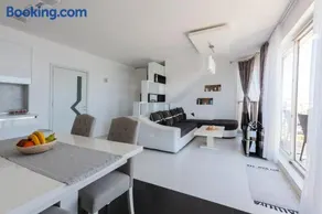 NEA Penthouse - Image 4