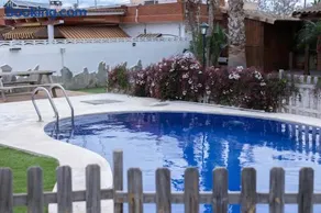 Villa en Valencia, piscina privada y metro 500m - Image 4