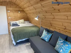 Orchard Luxe Glamping Pod - Image 3