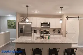 Brand New 3 Bedroom! - Image 2