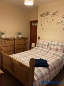 Shirleys apartment - Image 5