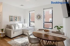 Modern & Spacious 2BR Apartment with Gym & Parking - Image 1