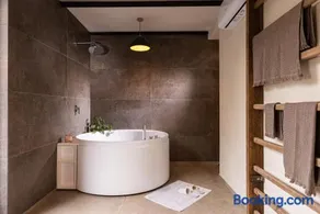 Charming apt in Villa with jacuzzi in Milan - Image 2