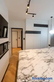 Modern Luxury Apartment - Image 2