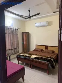 Shaandaar Hotel, Family restaurant with Ac rooms - Image 2