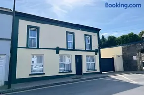 The Old Post Office Holiday Home, Dunmore - Image 1