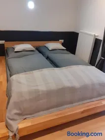 100pro-Apartments - Image 2